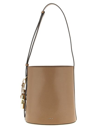 Roxie Bucket Bag in Grained Leather